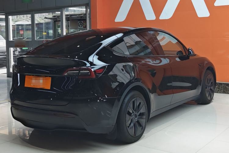 Used Tesla Model Y 2023 Rear-Wheel-Drive Version Exterior 3