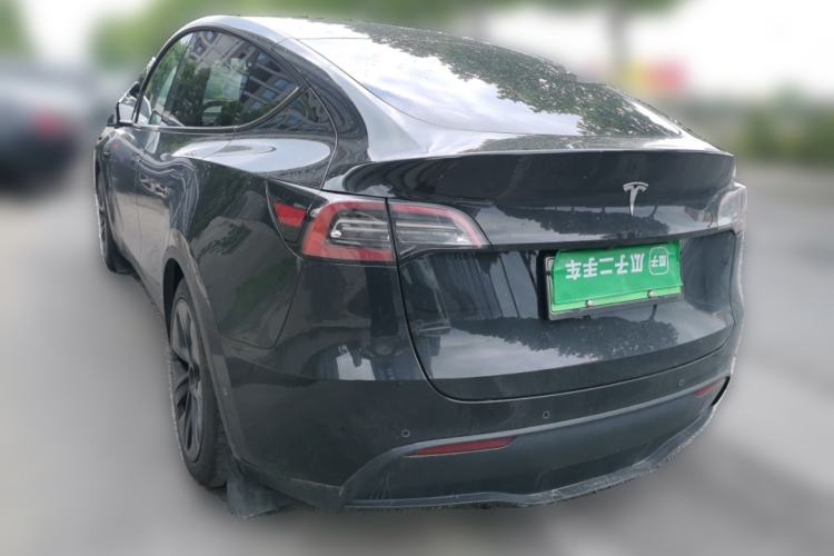 Used Tesla Model Y 2023 Rear-Wheel-Drive Version Exterior 3