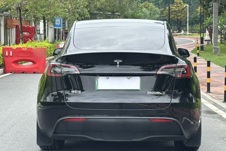 Used Tesla Model Y 2023 High-Performance All-Wheel-Drive Version Exterior 4
