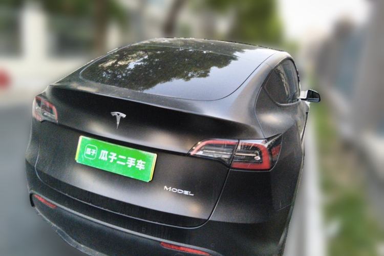 Used Tesla Model Y 2023 Long-Range All-Wheel-Drive Version Exterior 4