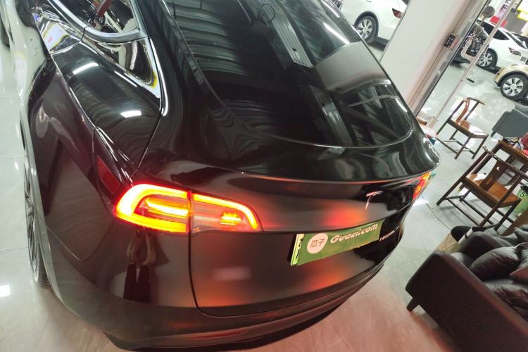 Used Tesla Model Y 2023 Rear-Wheel-Drive Version Exterior 4
