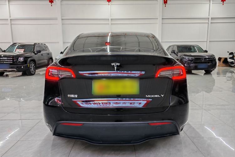 Used Tesla Model Y 2023 Rear-Wheel-Drive Version Exterior 4