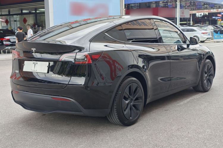 Used Tesla Model Y 2023 Rear-Wheel-Drive Version Exterior 4