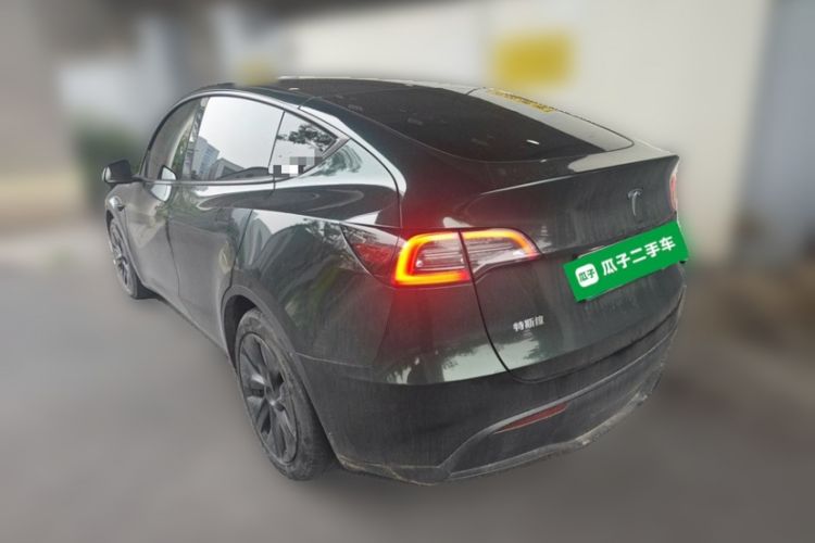 Used Tesla Model Y 2023 Long-Range All-Wheel-Drive Version Exterior 4