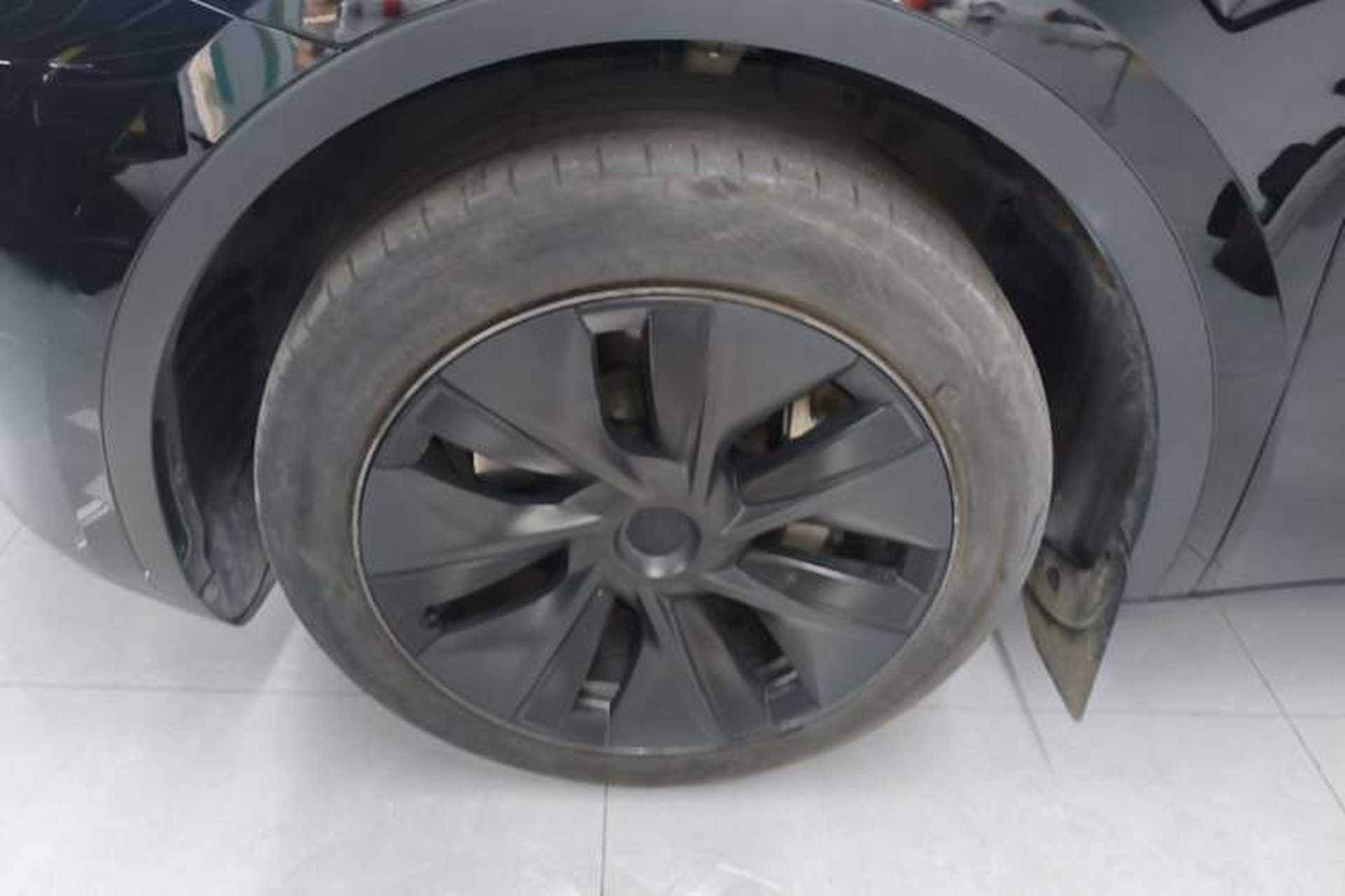 Used Tesla Model Y 2023 Rear-Wheel-Drive Version Exterior 4