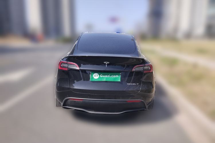Used Tesla Model Y 2023 Rear-Wheel-Drive Version Exterior 4