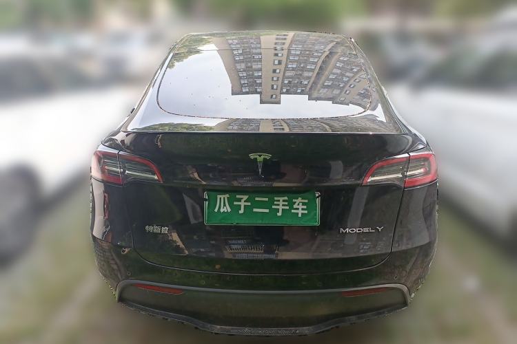 Used Tesla Model Y 2023 Rear-Wheel-Drive Version Exterior 4