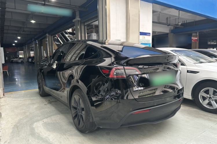 Used Tesla Model Y 2023 Rear-Wheel-Drive Version Exterior 4