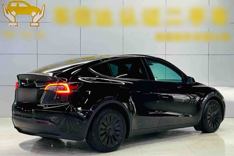 Used Tesla Model Y 2023 Rear-Wheel-Drive Version Exterior 4