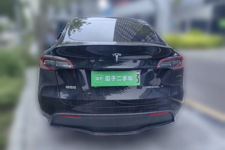 Used Tesla Model Y 2023 Rear-Wheel-Drive Version Exterior 4