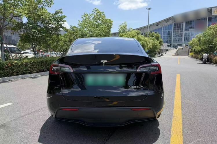 Used Tesla Model Y 2023 Rear-Wheel-Drive Version Exterior 5