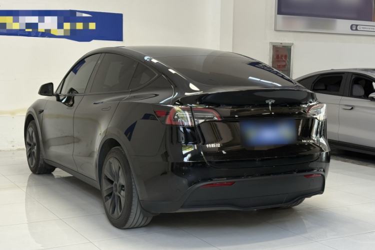 Used Tesla Model Y 2023 Rear-Wheel-Drive Version Exterior 5