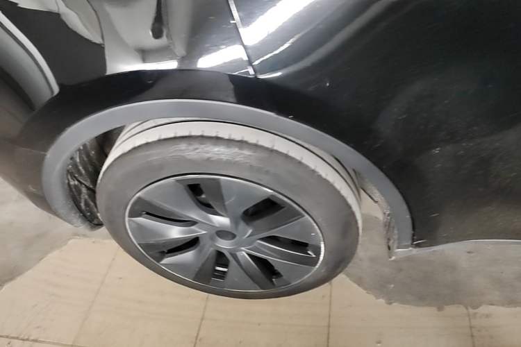 Used Tesla Model Y 2023 Rear-Wheel-Drive Version Exterior 5