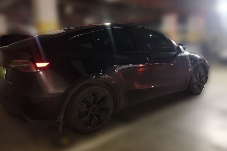 Used Tesla Model Y 2023 Rear-Wheel-Drive Version Exterior 5