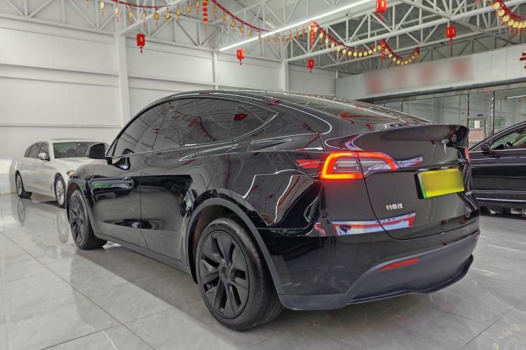 Used Tesla Model Y 2023 Rear-Wheel-Drive Version Exterior 5