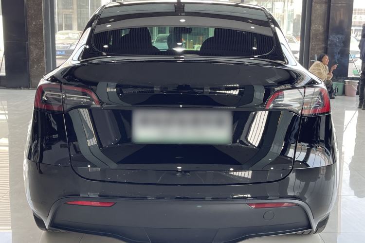 Used Tesla Model Y 2023 Rear-Wheel-Drive Version Exterior 5