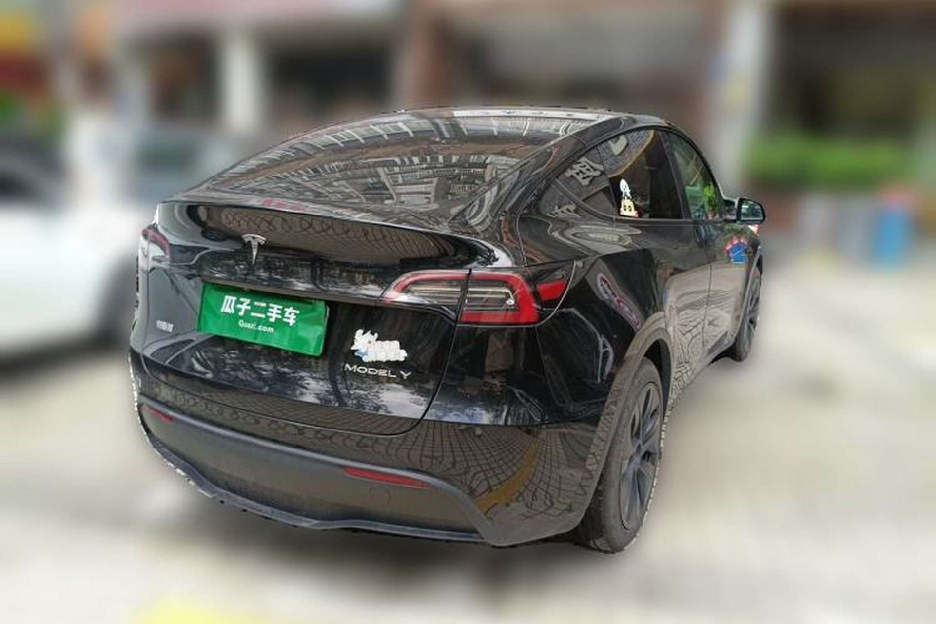 Used Tesla Model Y 2023 Rear-Wheel-Drive Version Exterior 5