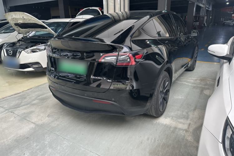 Used Tesla Model Y 2023 Rear-Wheel-Drive Version Exterior 6