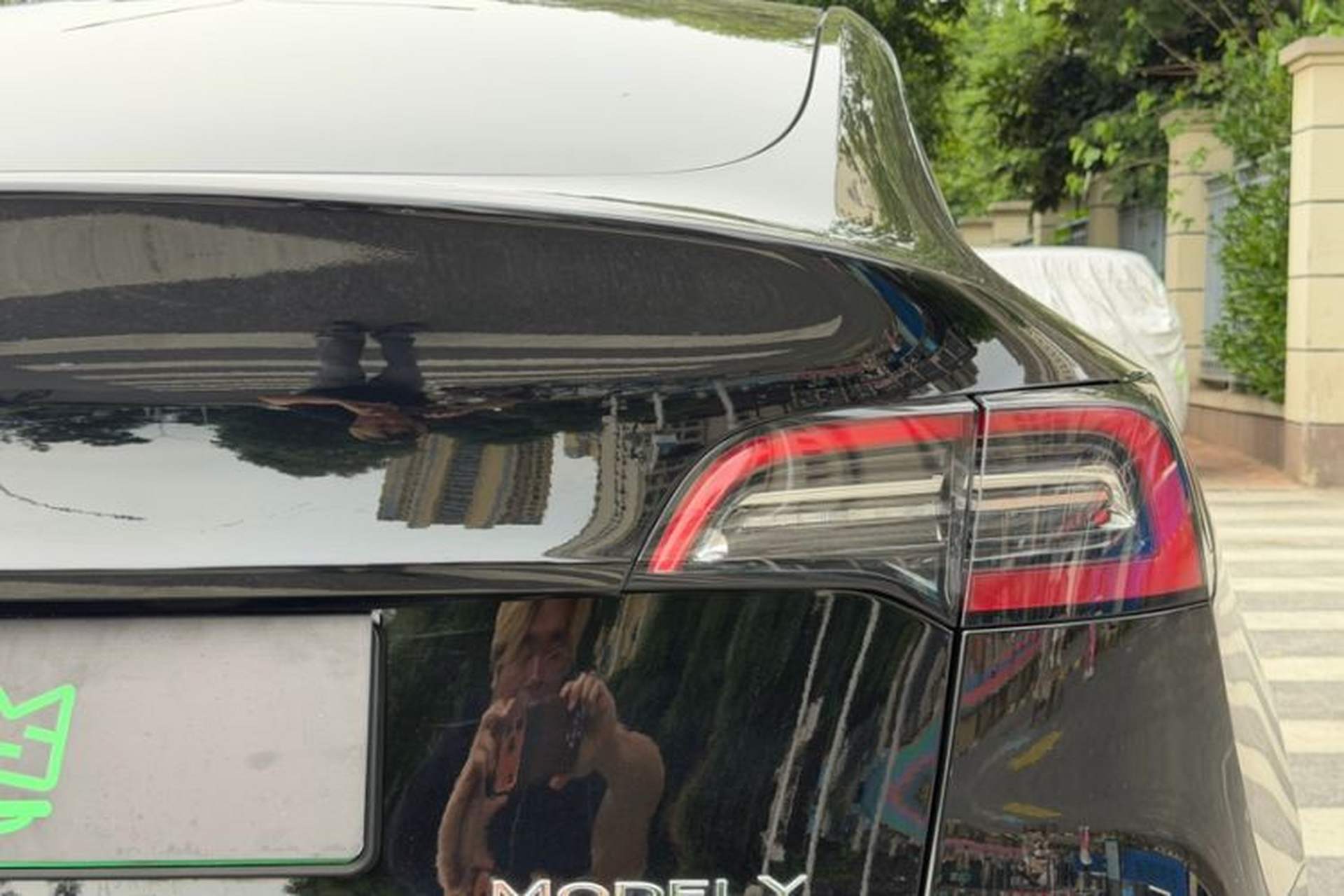 Used Tesla Model Y 2023 Rear-Wheel-Drive Version Exterior 6