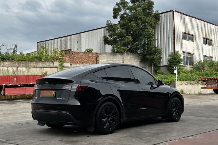 Used Tesla Model Y 2023 Rear-Wheel-Drive Version Exterior 6
