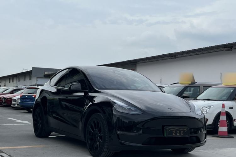 Used Tesla Model Y 2023 Long-Range All-Wheel-Drive Version Exterior 7