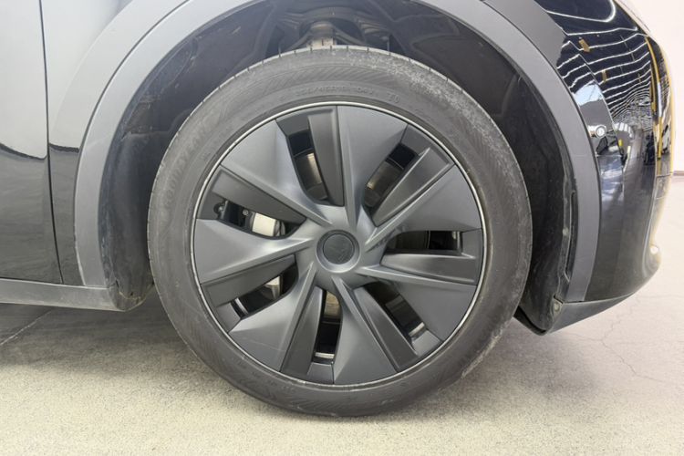 Used Tesla Model Y 2023 Rear-Wheel-Drive Version Exterior 7