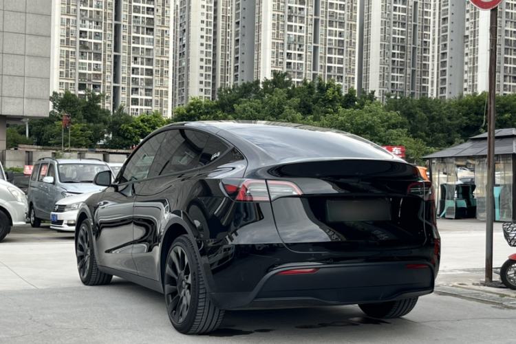 Used Tesla Model Y 2023 Long-Range All-Wheel-Drive Version Exterior 8