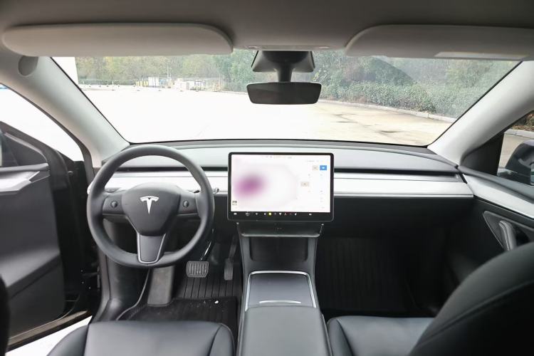Used Tesla Model Y 2023 Rear-Wheel-Drive Version Exterior 8