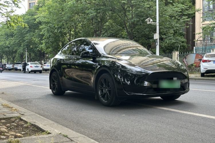Used Tesla Model Y 2023 Rear-Wheel-Drive Version Exterior 8