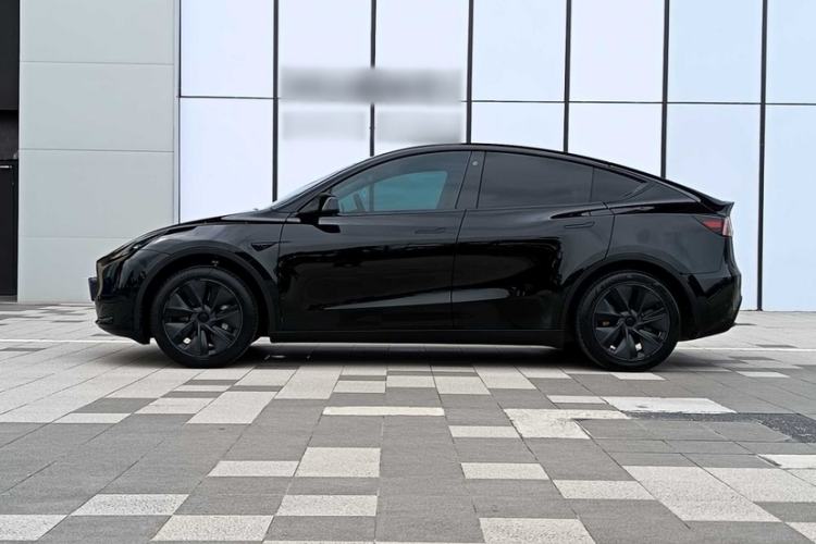 Used Tesla Model Y 2023 Rear-Wheel-Drive Version Exterior 9