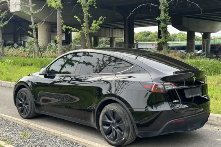 Used Tesla Model Y 2023 Rear-Wheel-Drive Version Exterior 9
