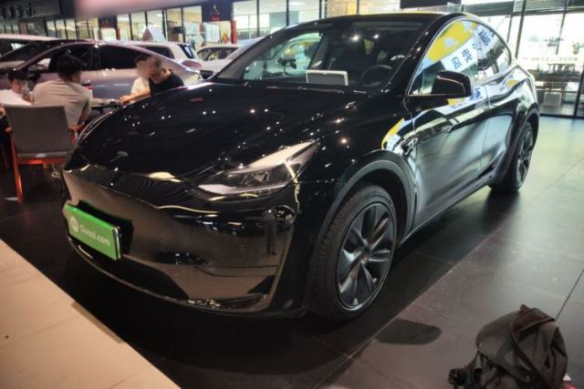 Used Tesla Model Y 2023 Rear-Wheel-Drive Version