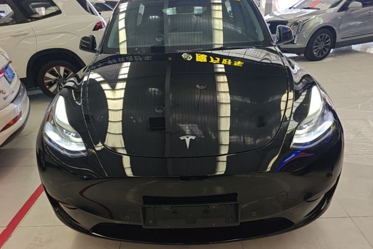 Used Tesla Model Y 2023 Rear-Wheel-Drive Version Front