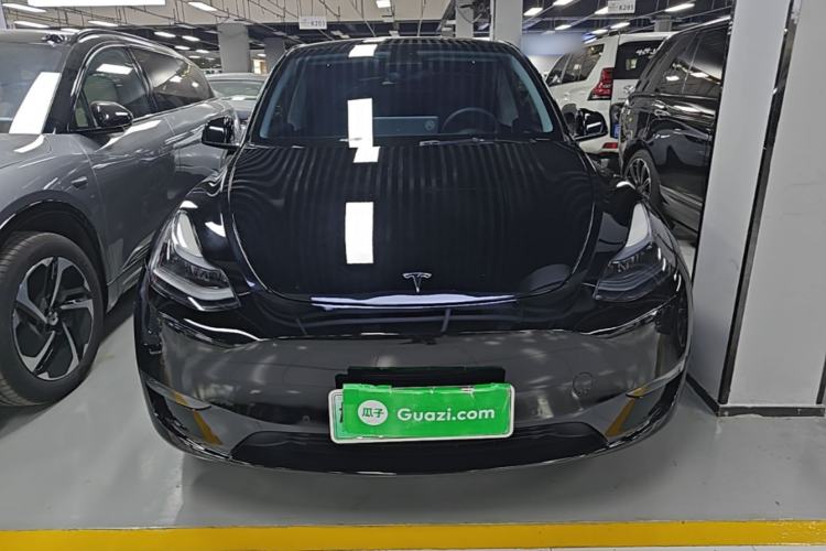Used Tesla Model Y 2023 Long-Range All-Wheel-Drive Version Front