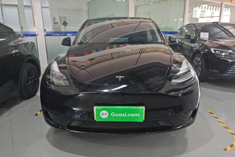 Used Tesla Model Y 2023 Rear-Wheel-Drive Version Front