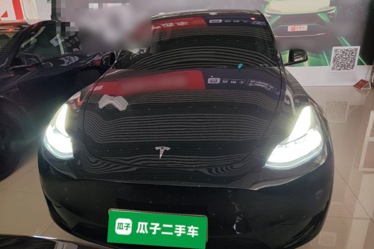 Used Tesla Model Y 2023 Rear-Wheel-Drive Version Front