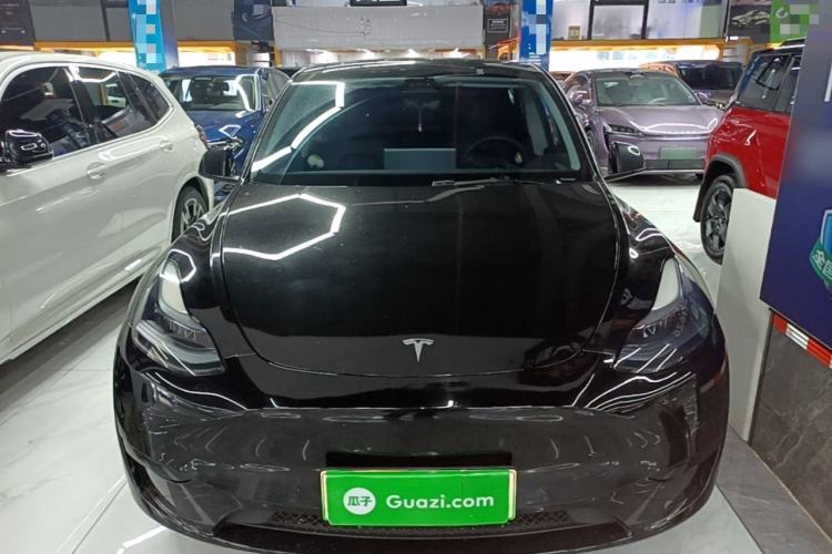 Used Tesla Model Y 2023 Rear-Wheel-Drive Version Front