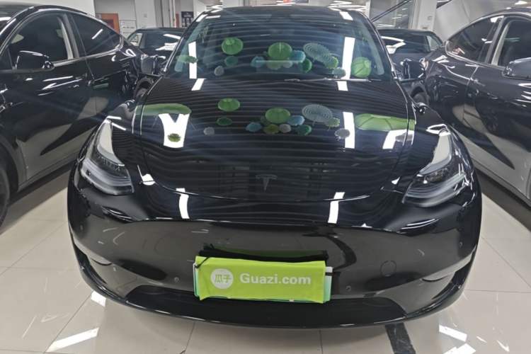 Used Tesla Model Y 2023 High-Performance All-Wheel-Drive Version Front
