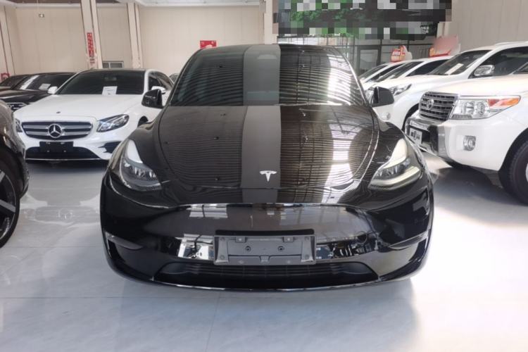Used Tesla Model Y 2023 Long-Range All-Wheel-Drive Version Front