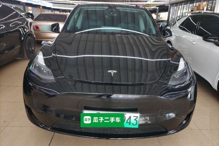 Used Tesla Model Y 2023 Rear-Wheel-Drive Version Front