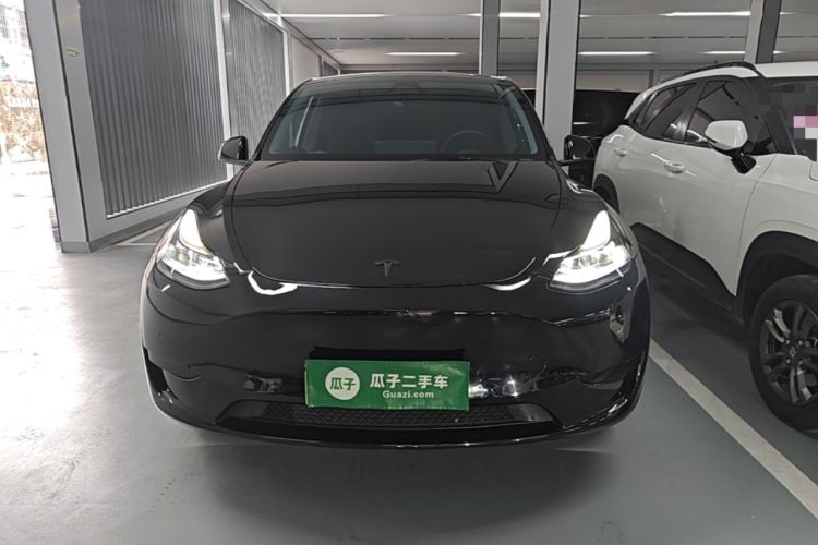 Used Tesla Model Y 2023 Rear-Wheel-Drive Version Front