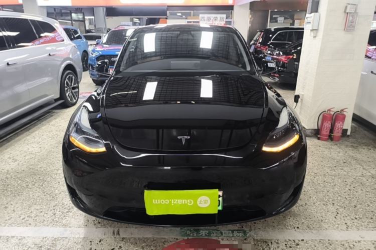 Used Tesla Model Y 2023 Rear-Wheel-Drive Version Front
