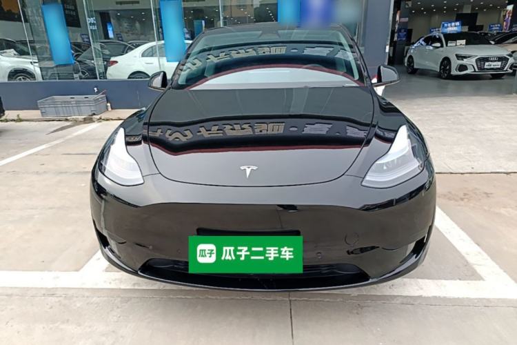 Used Tesla Model Y 2023 Rear-Wheel-Drive Version Front