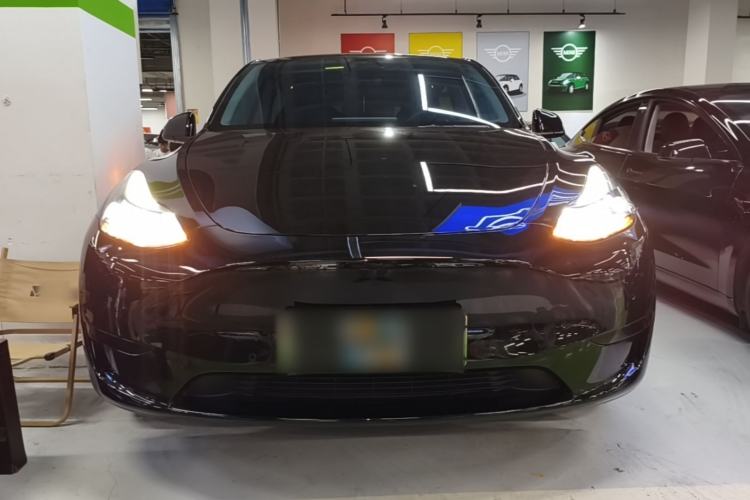 Used Tesla Model Y 2023 Rear-Wheel-Drive Version Front