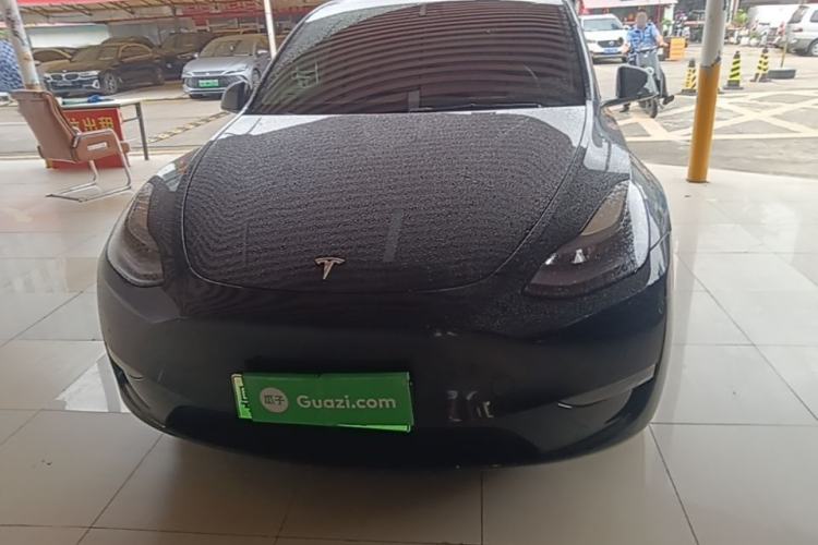 Used Tesla Model Y 2023 Long-Range All-Wheel-Drive Version Front