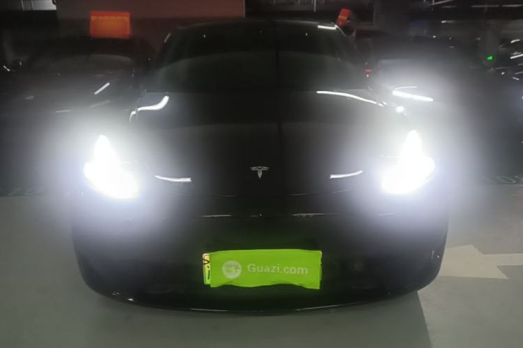 Used Tesla Model Y 2023 Rear-Wheel-Drive Version Front