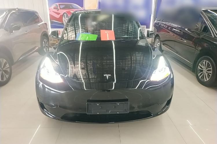 Used Tesla Model Y 2023 Rear-Wheel-Drive Version Front