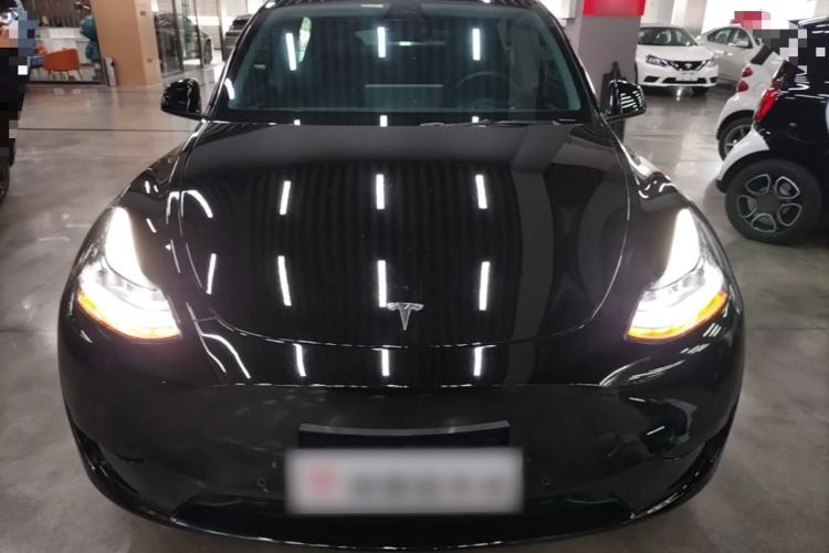 Used Tesla Model Y 2023 Rear-Wheel-Drive Version Front