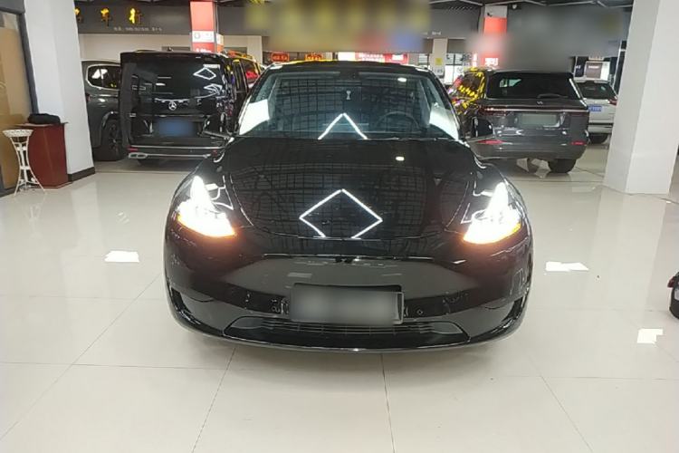 Used Tesla Model Y 2023 Rear-Wheel-Drive Version Front