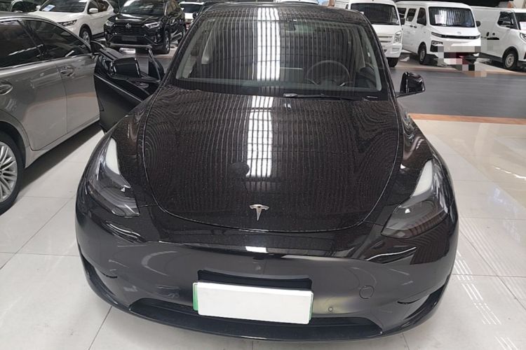 Used Tesla Model Y 2023 Rear-Wheel-Drive Version Front